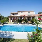 Tatil Evi Astarea *