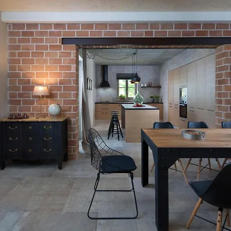 Astarea Tatil Evi