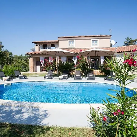 Ferienhaus Astarea *